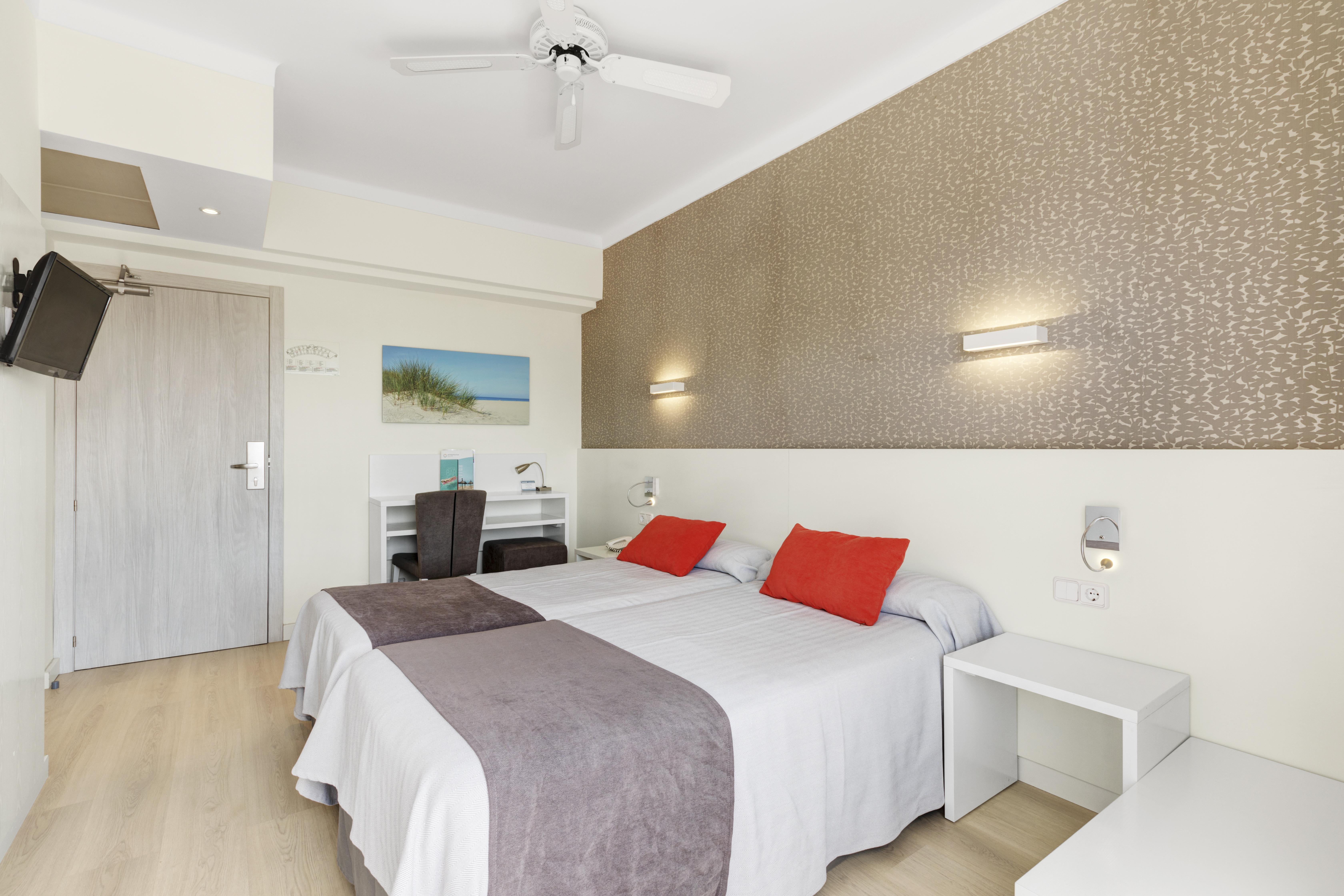 Hotel Metropolitan Playa 3 Sup ปลายาเดปัลมา ภายนอก รูปภาพ